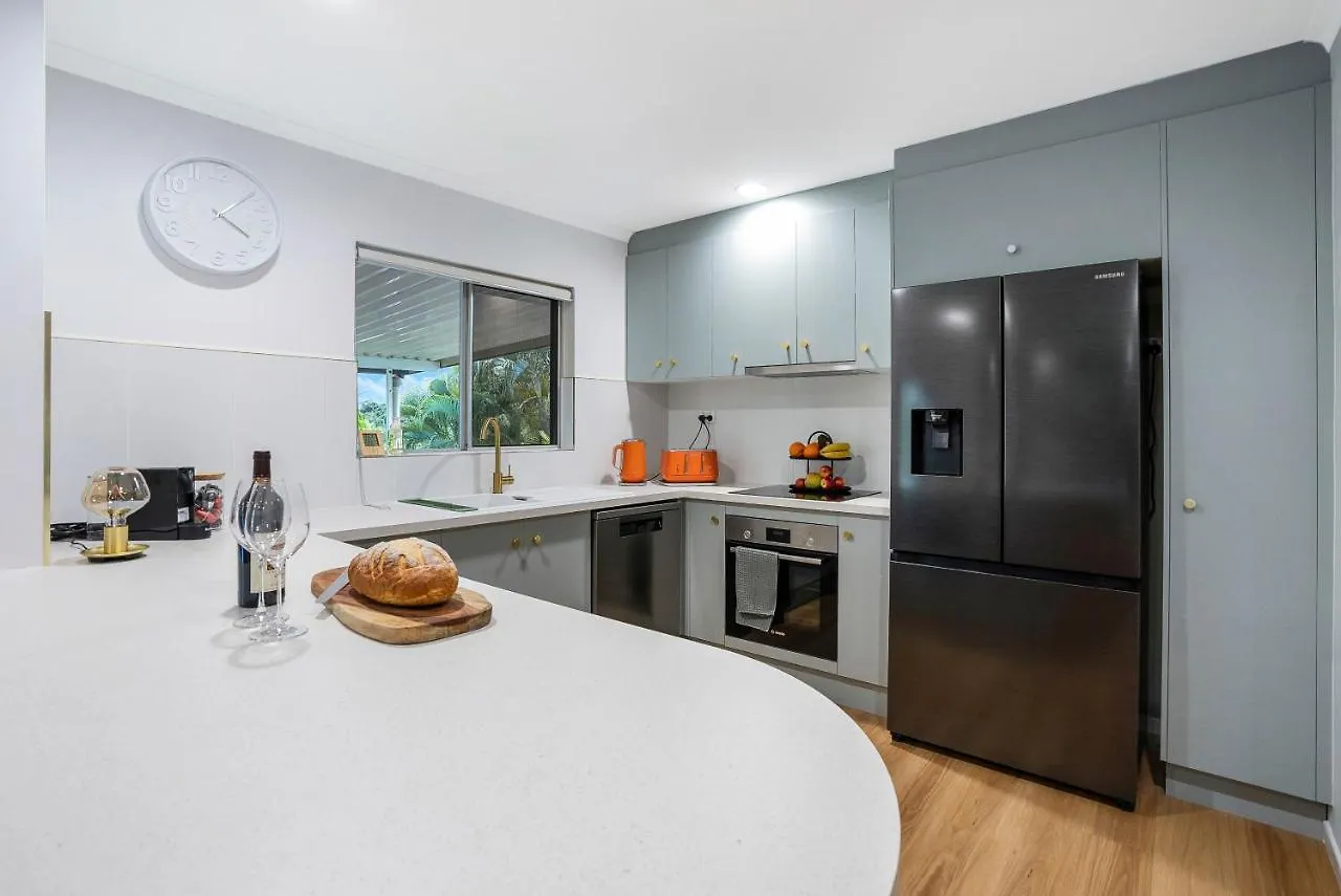 Holiday home Deco View Family Oasis In Cairns Villa East Trinity