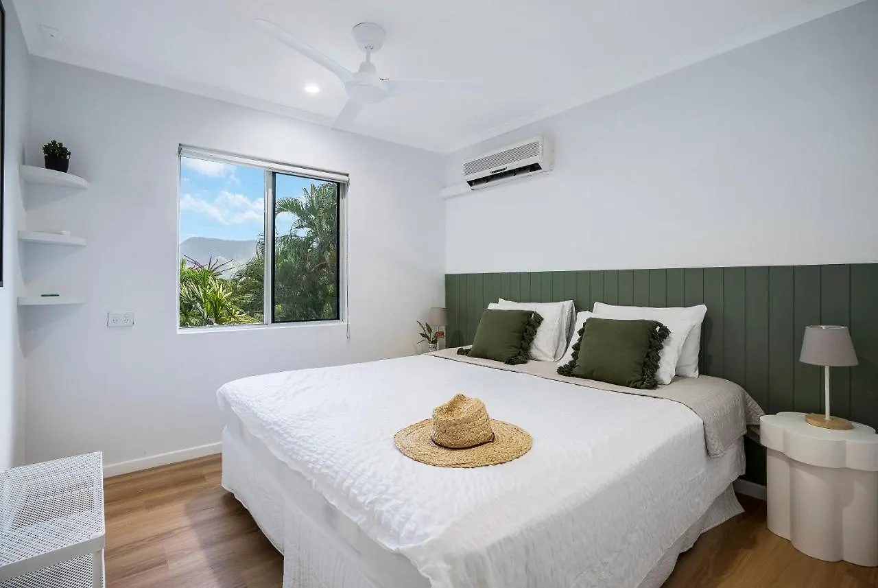 Deco View Family Oasis In Cairns Villa East Trinity