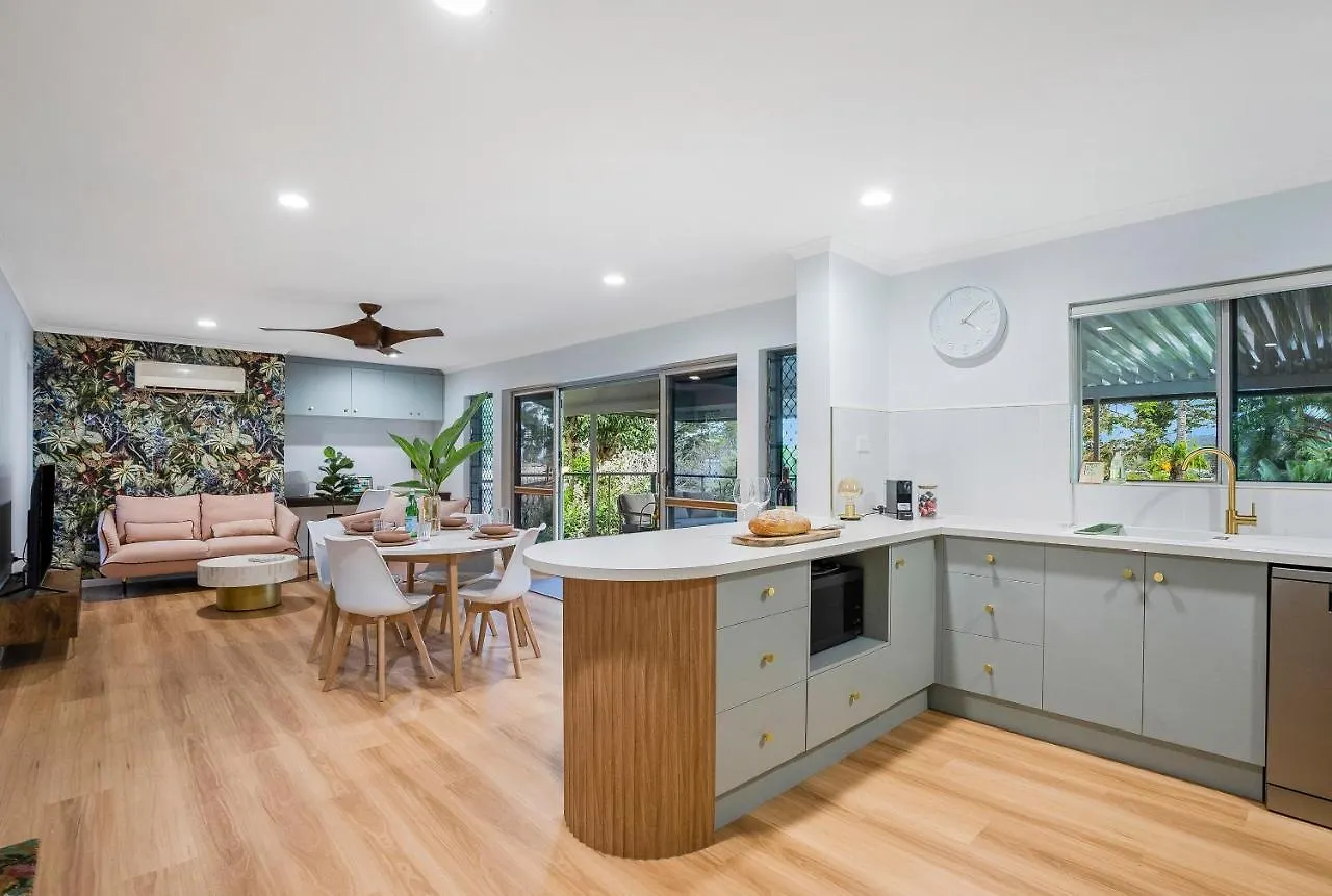 Deco View Family Oasis In Cairns Villa East Trinity Australia