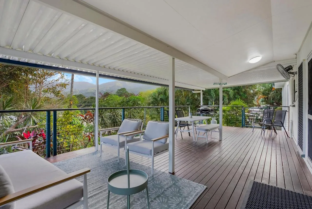 Deco View Family Oasis In Cairns Villa East Trinity Holiday home